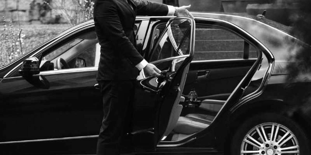 Arrive in Style: Luxury Experiences with Limo Services