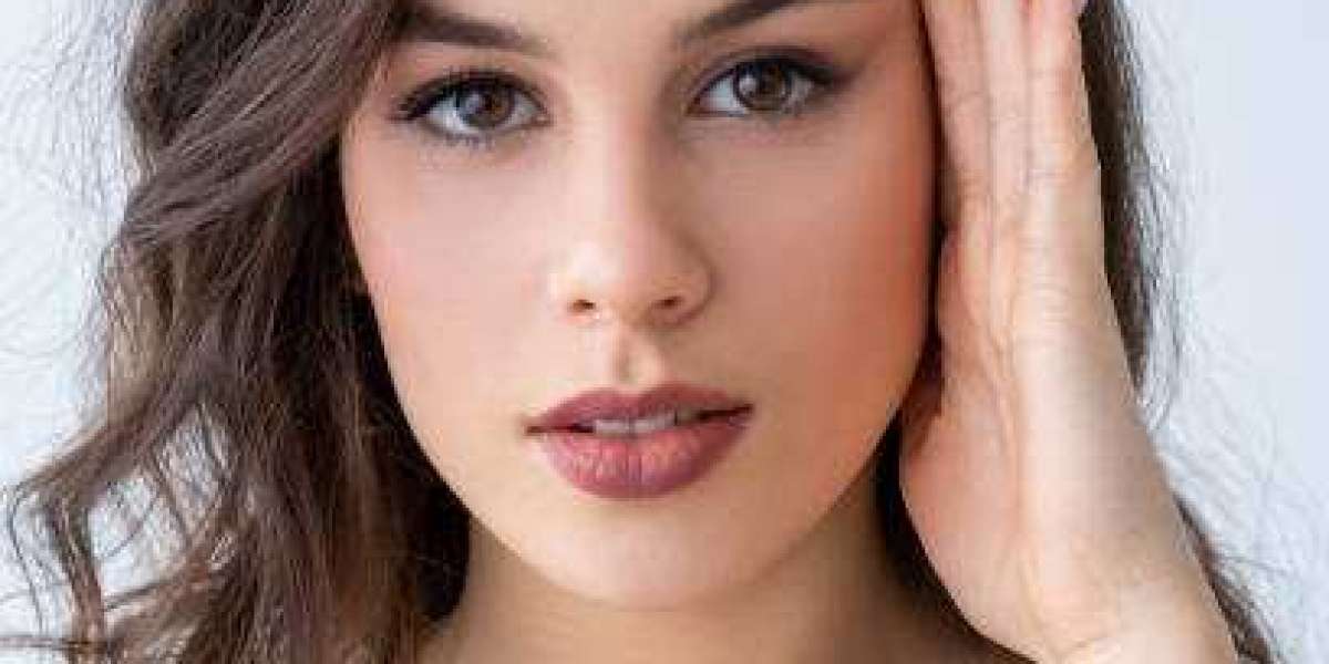 Erase Years, Enhance Beauty: Eyebrow Lifts in Riyadh