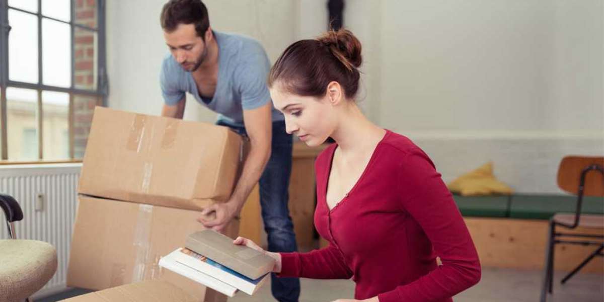 Choosing the Right Home Movers and Packers: Tips and Tricks