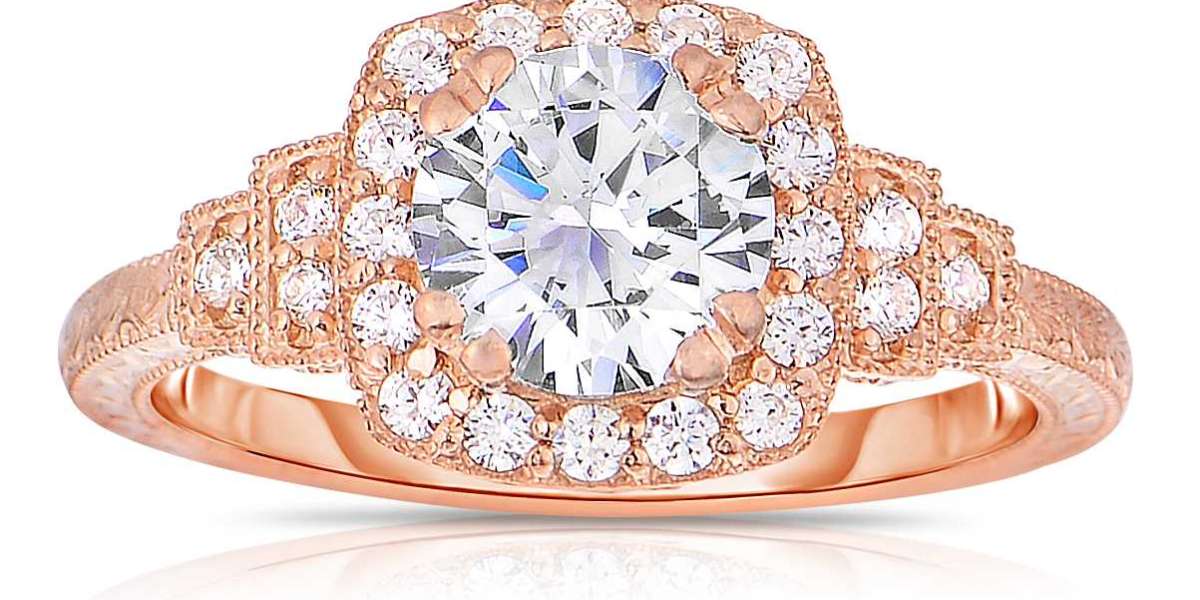 What are Semi Mount Engagement Rings and How Do They Differ from Fully Mounted Rings?