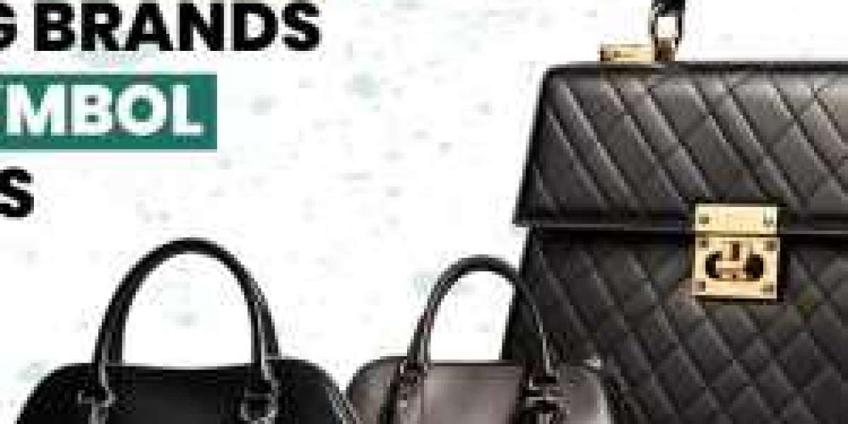 9 Luxury Italian Handbag Brands Define Symbol of Status